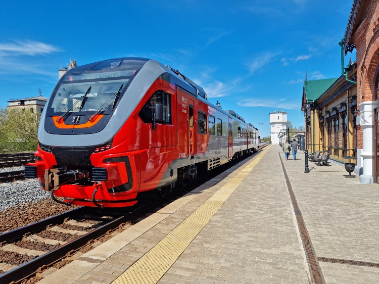 В Ивановской области введено 24 дополнительных поезда  на пригородных направлениях