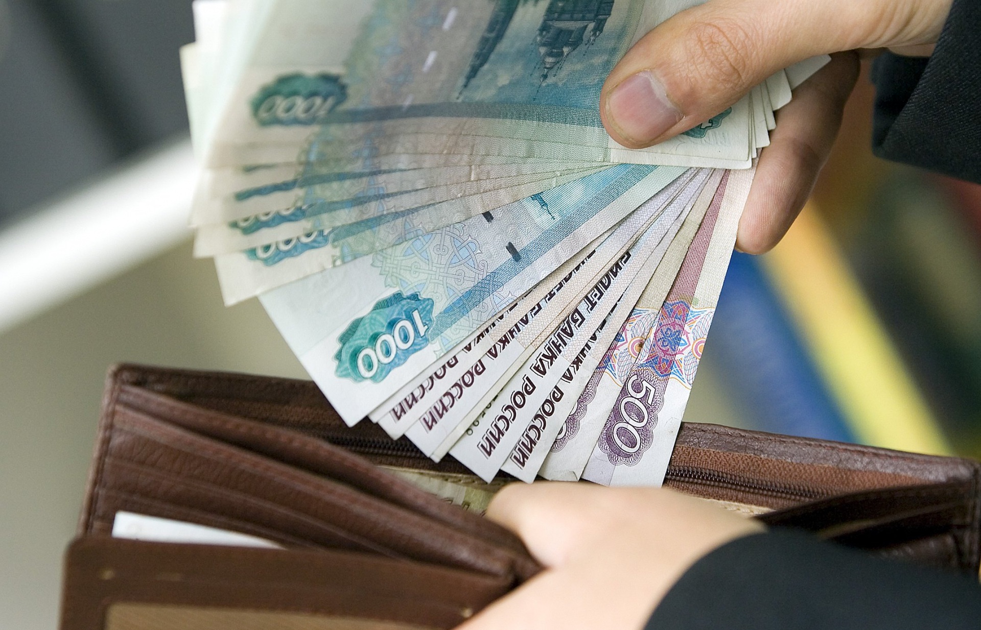 Банк «Открытие»: лишь 10% россиян ждут значительного сокращения доходов в 2022 году
